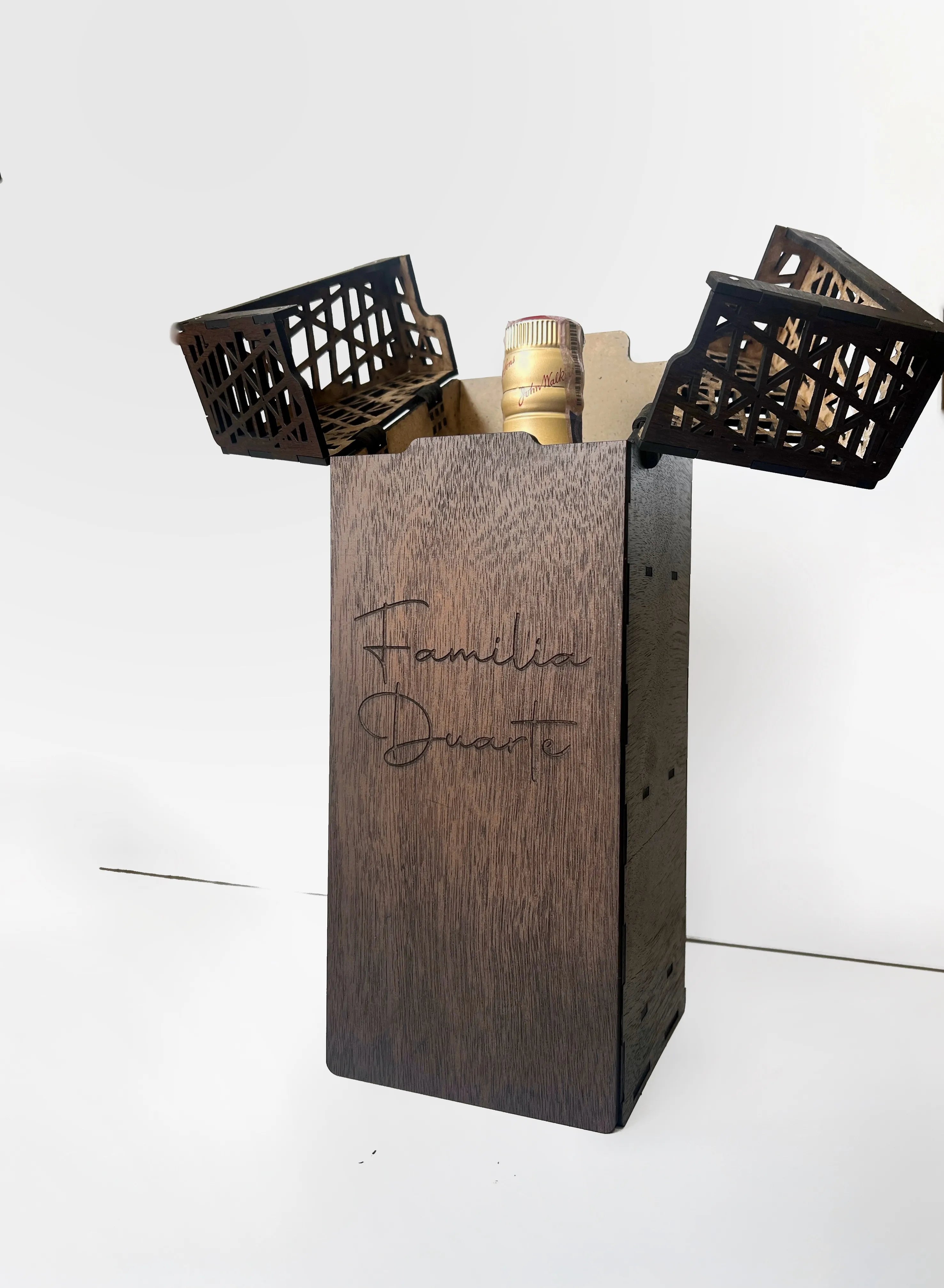 Caja en madera para whiskey personalizada marcada