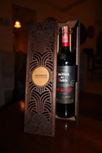 caja de vino en madera