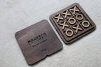 juego de triqui abierto con tapa y fichas en madera