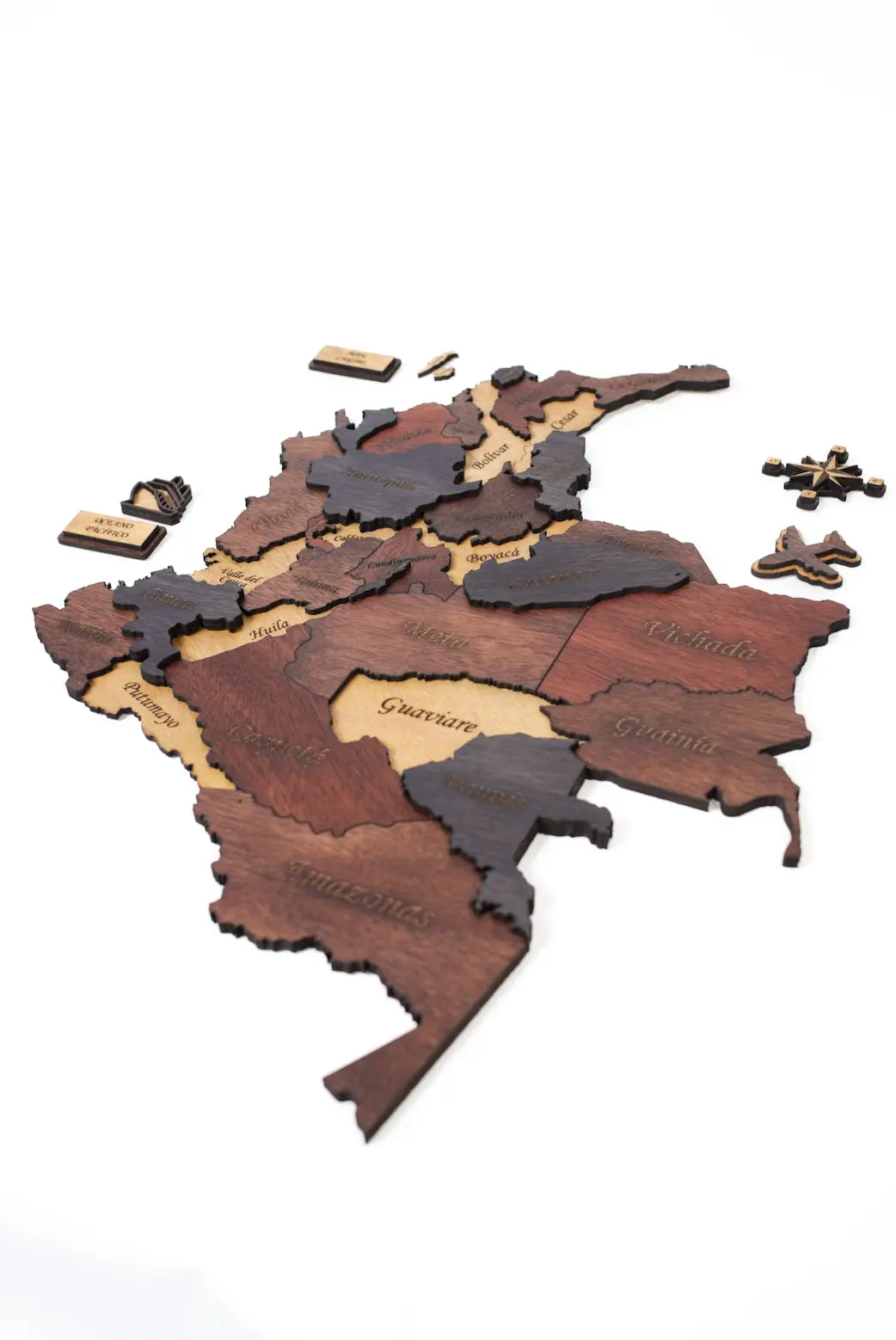 mapa para pared en relieve de madera